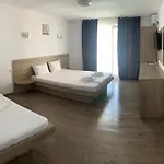 Guest house Dedy 2*