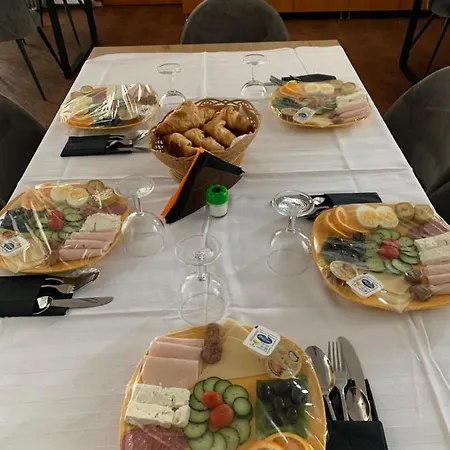 Konukevi Dedy Costinești